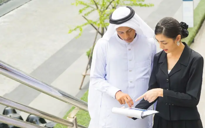 white collar employment in uae